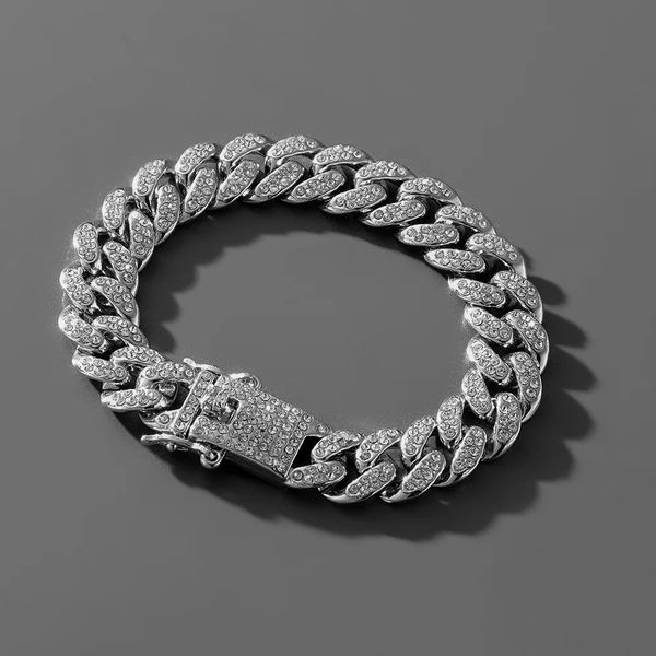 Hiphop Men Femmes 13 mm Bracelet de chaîne de liaison cubaine Bling Bling Iced Out 2 Row Rinestone pavé Miami Rhombus Jewelry 240417