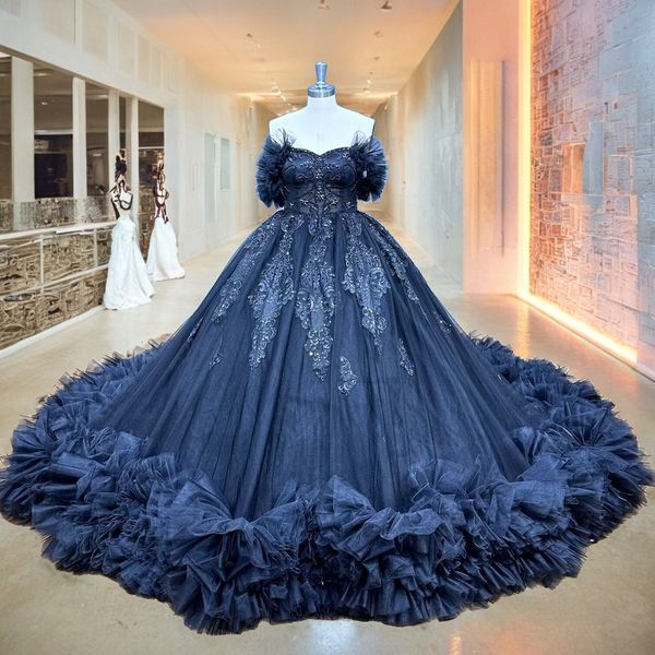 Louer lnyer chérie cou de cou à manches courtes perles paillettes appliques super magnifique robe de mariée de robe de bal noire avec jupe de fleurs toute la couleur est ok