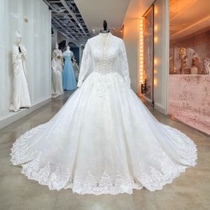 Alquiler Lnyer-cuello en V de tres cuartos de manga perlas lentejuelas apliques encaje princesa vestida de novia vestida de novia