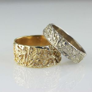 Zijn en haar bruiloften ring set paren ring set 18k massief gouden ringboom schorsband set voor dames man