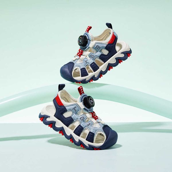 Hobby Bear niños verano nueva moda niños Baotou playa zapatos led para niños niñas sandalias con hebilla giratoria chico zapatillas de deporte 2023