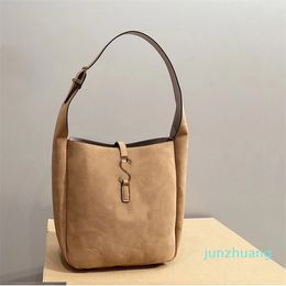 Bolso Hobo para axila, bolso de hombro, bolso de compras grande, bolso de compras de cuero de vaca a la moda, herrajes con letras doradas, correa ajustable para mujer