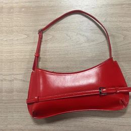 Bolsas de Baguete Hobo para mujeres Red Retro Retro Single Shoulder Design Bolso de hebilla y bolso Color sólido Ladys embrague