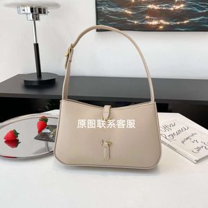 Hobo Beach Bag YL WOC Netizen onderarm tas 2024 Schoudervierkant met veelzijdige textuur Crossbody Fashionable Simple Dames 2N1G