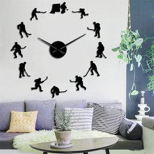 Hockey Sport Tenture Murale DIY Grande Horloge Murale Joueurs De Hockey Sur Glace Silhouette Miroir Autocollants Décor À La Maison Montre Murale Cadeau Pour Homme 210310