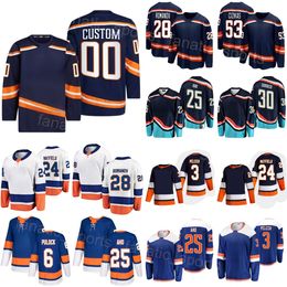 Hockeyteam 24 Scott Mayfield Jerseys 30 Ilya Sorokin 25 Sebastian Aho 28 Romanov 53 Casey Cizikas 3 Adam Pelech 6 Ryan Pulock Stadium Navy WIT Aangepast naamnummer