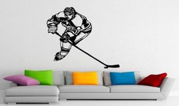 Hockey Wall Sticker Stickerstickers en muurschildering voor kinderdagverblijf Kid039S Room Sport Wall Art voor Home Decor Ice Hockey Player Silhouett5183343