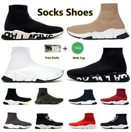 Chaussures de sport de créateurs Baskets de vitesse Hommes Femmes Bottes Chaussettes Baskets Graffiti Triple Noir Blanc Full Red Lacets Oreo Volt Jogging Chaussettes de marche Chaussure