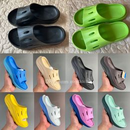 Hoka One One Ora Recovery Slide 3 Zapatillas Sandalias de diseñador Zapatos Hokas para hombre Mujer Triple Blanco Negro Amarillo Gris Azul marino Sliders Summer Beach Slippe