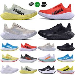 Hokkas Bondi One 8 Clifton 9 Chaussures de course pour hommes Femmes Carbon X 2 X3 H Challenger 7 Triple blanc noir M Speedgoat 5 L'entraîneur large Stinson 6 ATR Sneakers