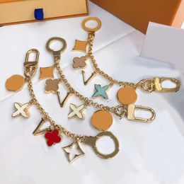 Holder S Designers Keychain Car Key Fashion Flower Keyring sac Charm Lovers Gift 2211103Z