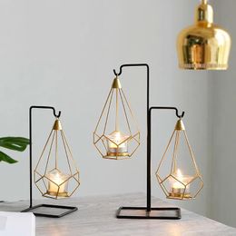 Houders Scandinavische stijl Gouden geometrische kaars Metalen theelichtje Kaars Standhouder met smeedijzeren ophangrek Decoratie Thuis ambacht Y200110