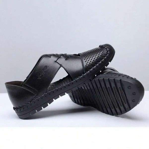 Trou Hollow Breathables Men Antiskide Sandales d'été respirant Sandale Sandale Tendance de la cheville Housse Casual Loafer Shoe Wholesale Sh 6B2 S