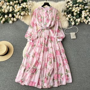 Holiday Dress 2024 Nieuwe vroeg herfst Franse bubbelmouwen verminderde leeftijd slanke fit lange ruch rand rand chiffon rok