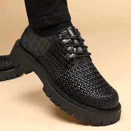 Hollow Breathable Men Out Streetwear Blogues Plateforme décontractée Chaussures selles épaisses Male Male Vintage Braid Le cuir chaussure 2 91