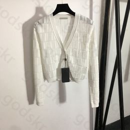 Veste à cou de cou creux en veste pour femmes de la veste de cardigan à manches longues décontractée