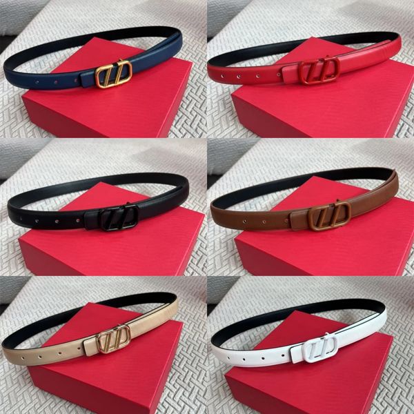 Lettre creuse ceinture deisgner pour les femmes Veilleur de cuir authentique