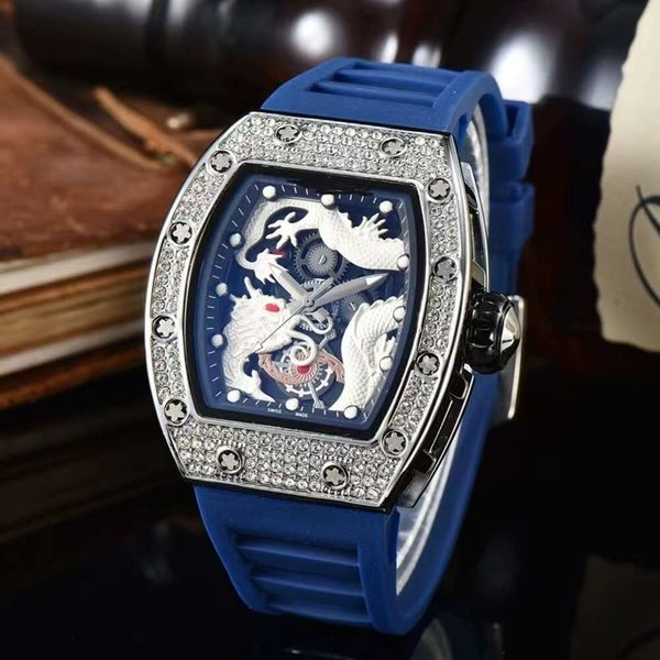 Crow Night Glow Men's avec Diamond Inlaid Dragon Face Chinese Style Watch