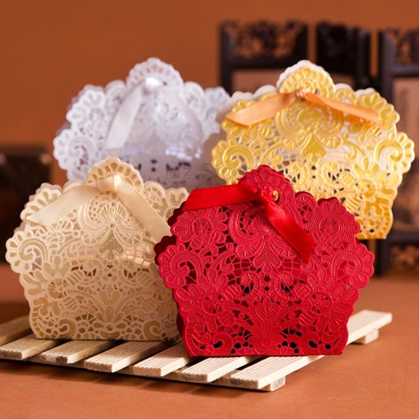 Boîte à bonbons en dentelle ajourée, boîtes à bonbons en or blanc et rouge, coffrets cadeaux pour fête de mariage, bonbons, cadeaux, étui d'emballage TH0513