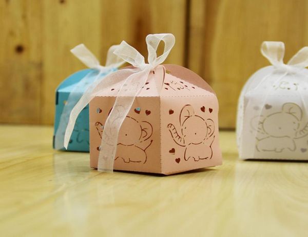 Hollow Out Love Heart Cute Elephant Favor Tourpes Carriage Baby Shower Baby Shower Cajas de dulces con cinta2899577