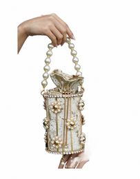 Sac de soirée en perles creuses pour femmes, sac de soirée de luxe avec poignée supérieure en alliage métallique fait à la main, pochette pour dames, sacs à bandoulière R1UL #