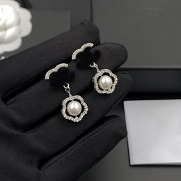 Boucles d'oreilles pendantes en perles creuses, bijoux de luxe de styliste, cadeau de saint-valentin, accessoire de mariage, AAA