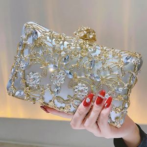 Hollow Rhinestone Evening Bag Elegant Box Clutch Purse Turnes Handtassen voor feest prom bruiloft 240426