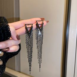 Holle driehoek Geometrische oorbellen voor vrouwen Zwart Lange Tassel Rhinestone Dange oorbellen Sieraden Geschenken