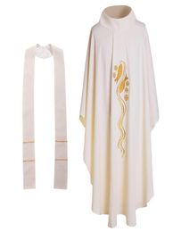 Heilige religie kostuums katholieke kerk priester witte vis geborduurd chasuble geen kraag massa gewaden 3 styles2812811