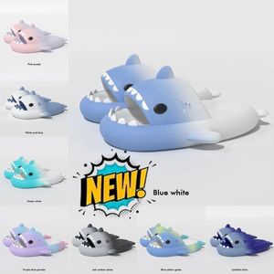 Home 2024 Zomer Designer Dames Sandalen Shark Slippers Antislip EVA Effen Kleur Paar Ouders Outdoor Cool Indoor Foam Runners Huishoudelijke Grappige Schoenen Eur GAI 781