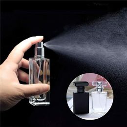 Accueil Bouteilles d'emballage 30ML Bouteilles de vaporisateur de parfum en verre portable noir clair Conteneurs cosmétiques vides avec atomiseur pour voyageur LT177