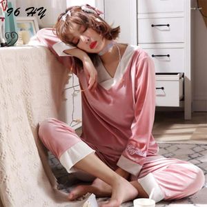 Thuiskleding 2024 2 stks Velvet pyjama's set v-neck lange broek pijamas herfst winter slaapkleding voor vrouwenkleding hartelijk
