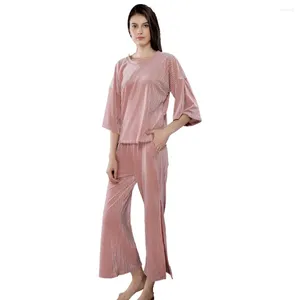 Vêtements à domicile 2024 Femmes d'automne Twinset pyjamas en velours mince Pyjamas à moitié manches longues Pantalons de somnifère de la mode de la mode