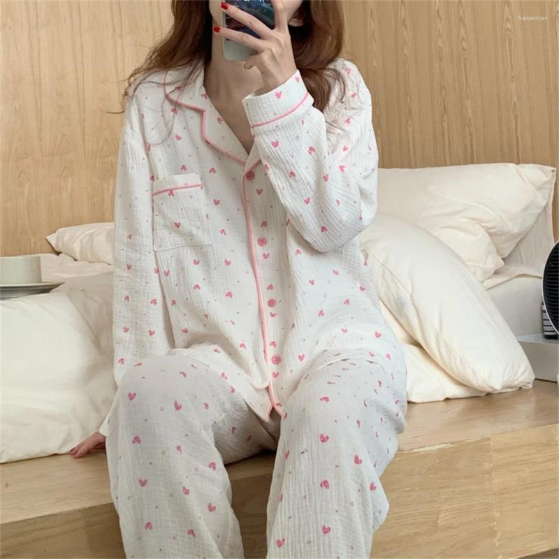 Vêtements à domicile Alien Kitty 2024 coeurs imprimés Femme Chic Casual Mainswearwes Slembear Elem Summer Fin Soft Loose Ajustement Pyjamas