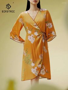 Home Clothing Birdtree Mulberry Silk Pajama robe Femme Fleur Imprimé Style chinois Élégant lacet-up Up 2024 printemps P41901QC