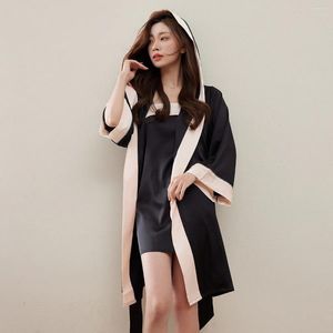 Home Vêtements Bride Hooded Robe NightRss Set Veillers Satin Bridesmaid Kimono Bathrobe Summer Women Mortwear Nightgown