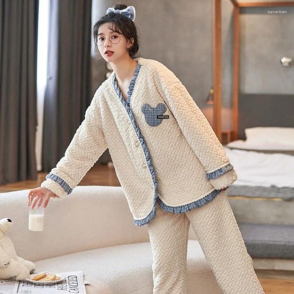 Accueil Vêtements Coral Pyjama cardigan en peluche pour femmes Hiver Migne Casual Instagram Style Filvet Girls en velours