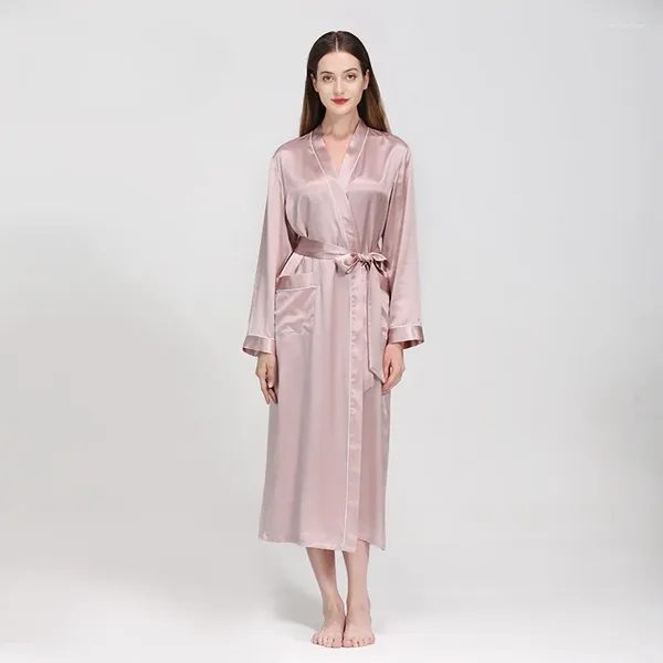 Home Vêtements Factory Wholesale Plain Dyed Satin Mulberry Silk Night Robe 19momme Robe pleine longueur