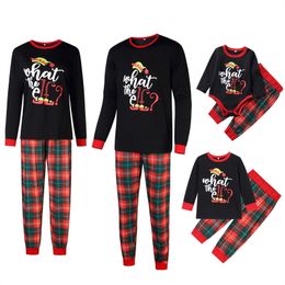 Home Clothing Family Kerstpyjama bijpassende sets Xmas Holiday Round Neck Sleepwear met lange mouwen