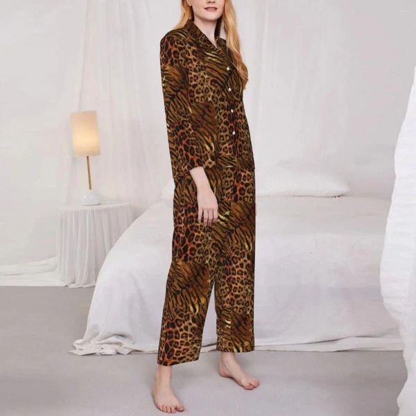 Vêtements de maison Pyjamas à imprimé skin léopard Set à la mode à la mode à rayures Kawaii Slembe-Slembear Femelle à manches longues Chambre esthétique 2 pièces Suit