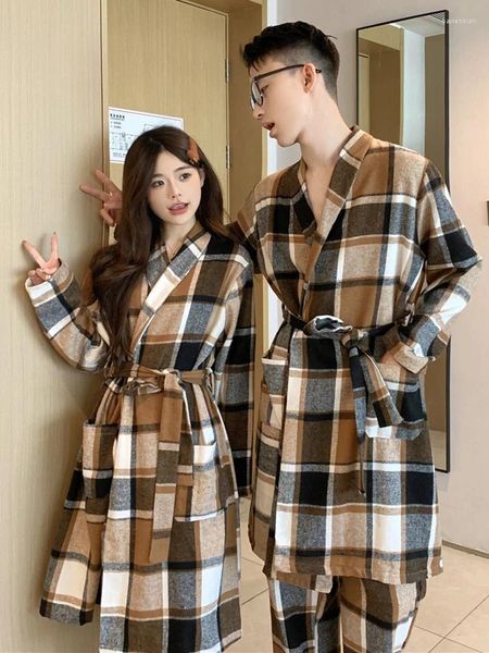 Amantes de la ropa casera calientes a cuadros coreanos camisón de manga larga mujeres sueltas de invierno espesas pareja elegante ropa de sueño casual