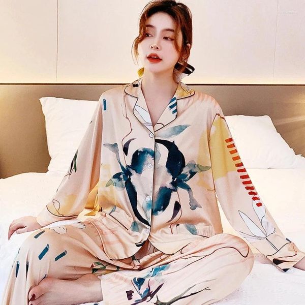 Accueil Vêtements Pyjamas de luxe pour femmes Ensemble imprimé floral Printemps Automne Dames Satin Manches longues Pijama Costume 2 pièces Vêtements pour femme 2023
