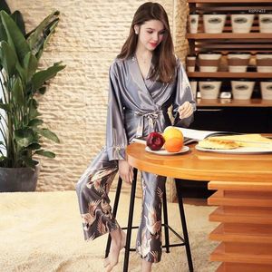 Vêtements à domicile Pyjama endormi en soie pour femmes V Lingerie Neck Set Elegant Womens Pijamas