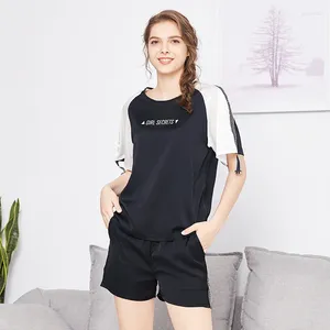 Vêtements à domicile vêtements de sommeil 2024 Femelle Faux Silk Pyjamas Summer Short Shorts en deux pièces Sparogerss Women Nightshirt TZ870