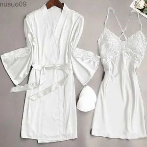 Vêtements à la maison Blanc Bride and Maid Wedding 2pcs Robe Set Lace Decoration Pyjamas Sexy Womens Satin Kimono Salle de bain Lieu de la maison