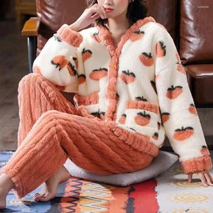 Thuis Kleding Dames Koraal Fluwelen Pyjama Set Gezellige Cartoon Fruitprint Winter Voor Dikke Fleece Homewear Met V-hals Top