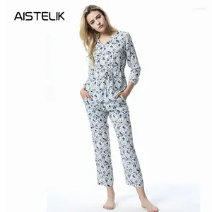 Vêtements à la maison pour femmes en pyjamas portable lâche pyjamas à manches coupées pantalons de service de coton décontracté sans statique et confortable