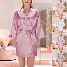 Home Kleding Vrouwen Solide kleur Bathrobe trouwjurk bruidsmeisje satijn kimono pyjama's verband kleding flare mouw mini nachthownds gewaden