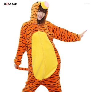 Vêtements à la maison xcamp hiver adultes femmes animaux flanelle pyjamas Tiger Sleepwear Night-Suit Cute Cartoon Nightwear