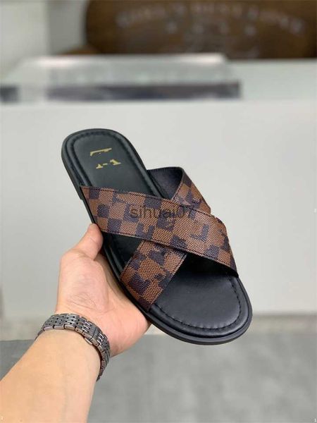 home shoes 2023 Nuevo Verano Zapatillas lujosas Hombres EVA Fondo suave Interior Sandalias deslizantes para el hogar Impresión Zapatos de playa Zapatillas masculinas Chanclas Tamaño grande 46 240314